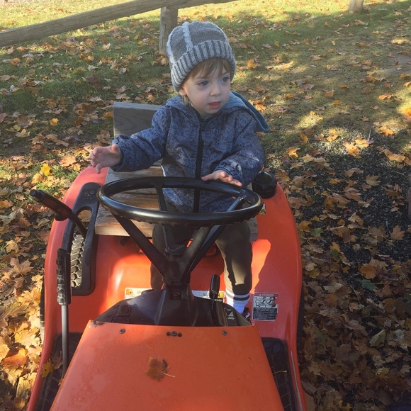 Meet your Posher, Jess - Picture 1 of 1